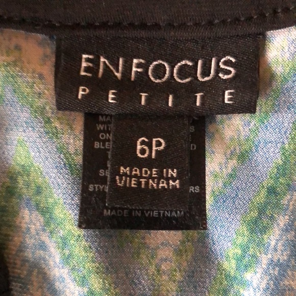 Dress - Picture 3 of 4